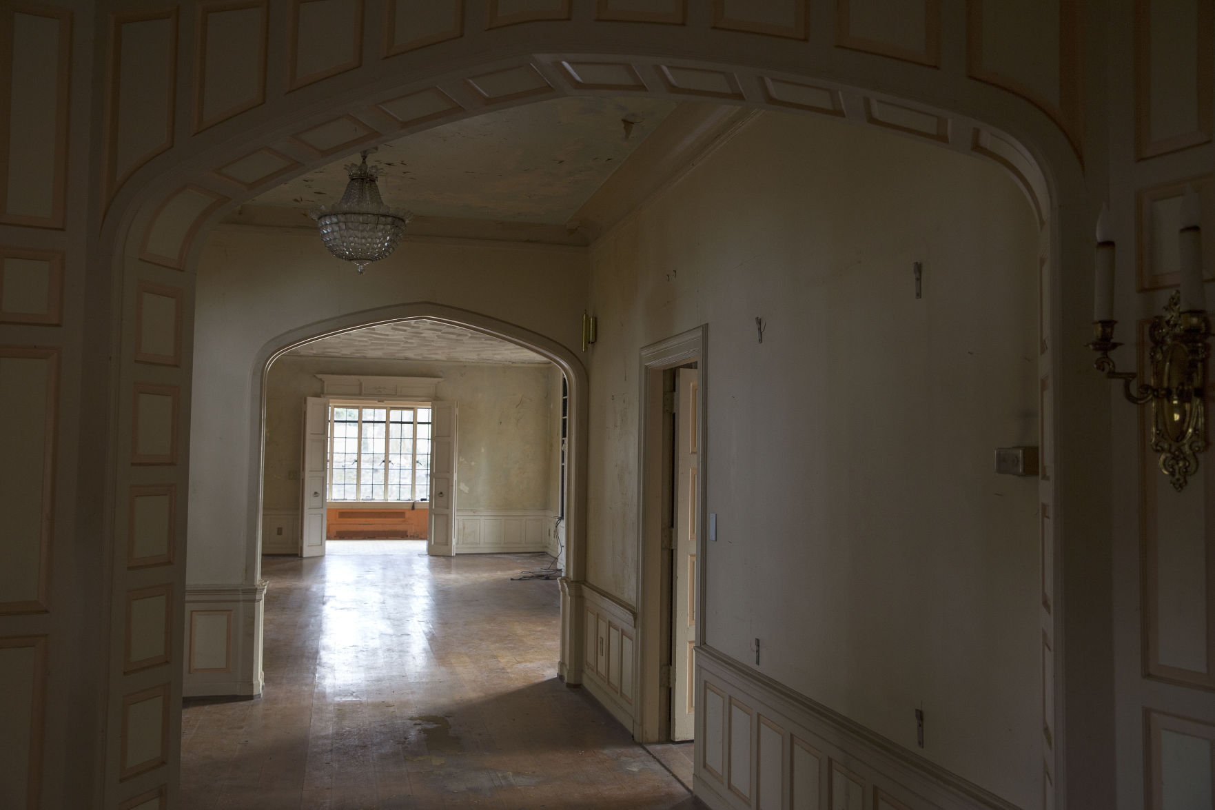 Julian Price House Tour